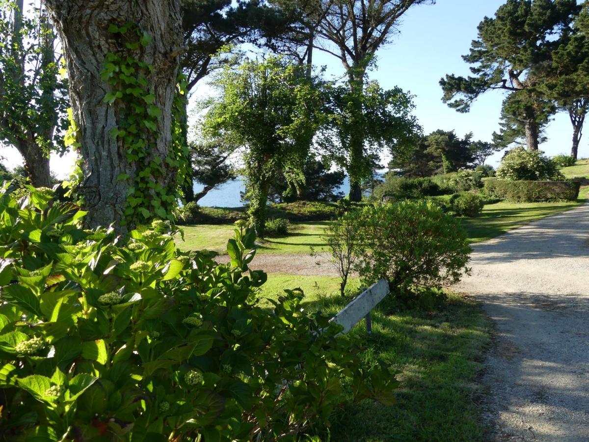Aire De Camping Car, Caravane, Tente Emplacement Nu Avec Electricite Petit Camping Hotel Plestin les Greves Bagian luar foto