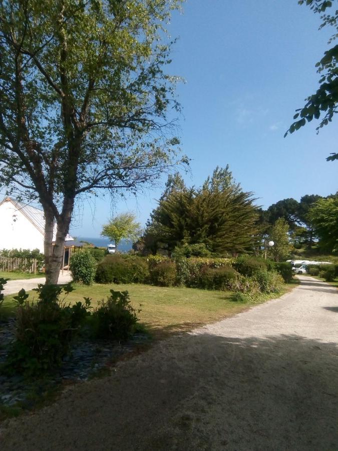 Aire De Camping Car, Caravane, Tente Emplacement Nu Avec Electricite Petit Camping Hotel Plestin les Greves Bagian luar foto